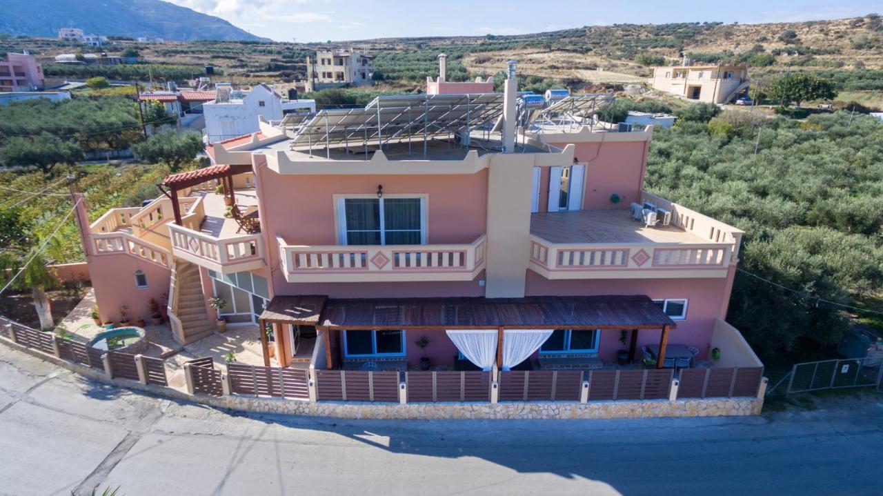 Iliana Apartments Falasarna Bagian luar foto